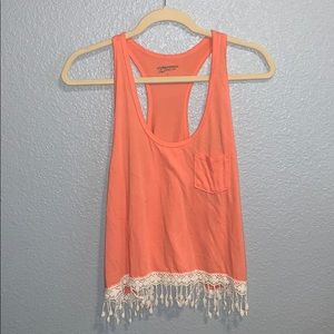 peach colored tank top